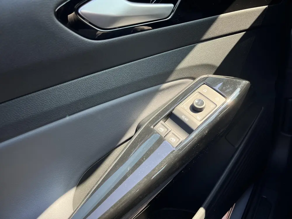 Volkswagen ID.4 Pro Performance 77 kWh | Led Matrix | 204Pk uit 2022, foto 6
