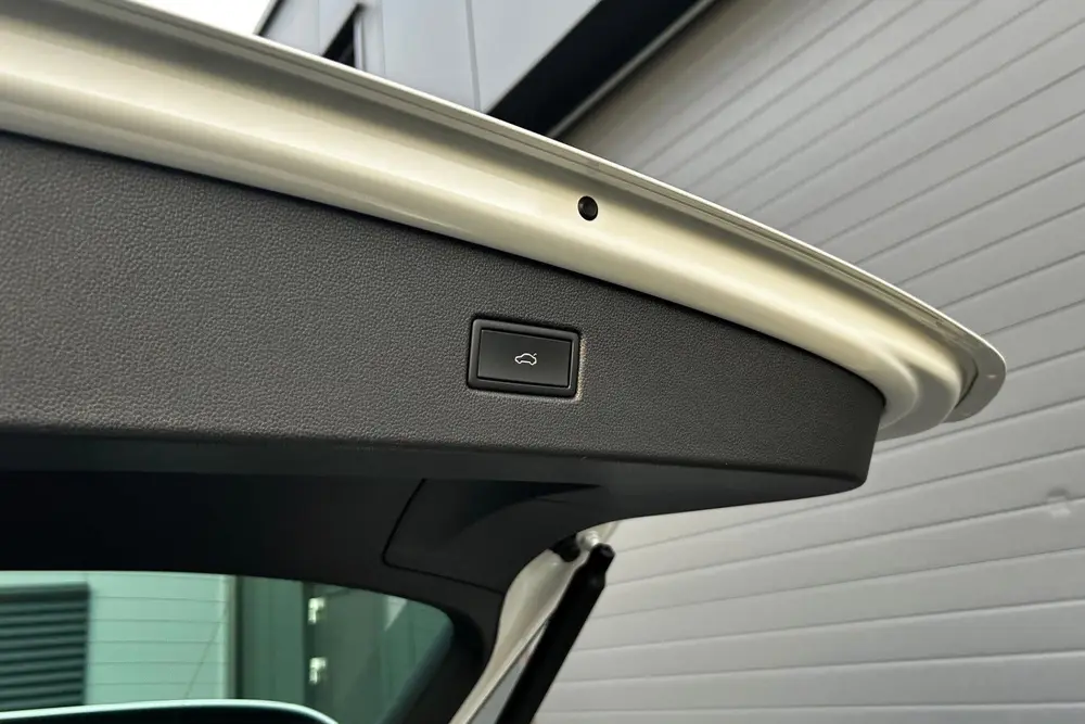 Volkswagen Tiguan 1.4 TSI eHybrid R-Line 245pk PANO TREKHAAK uit 2021, foto 18