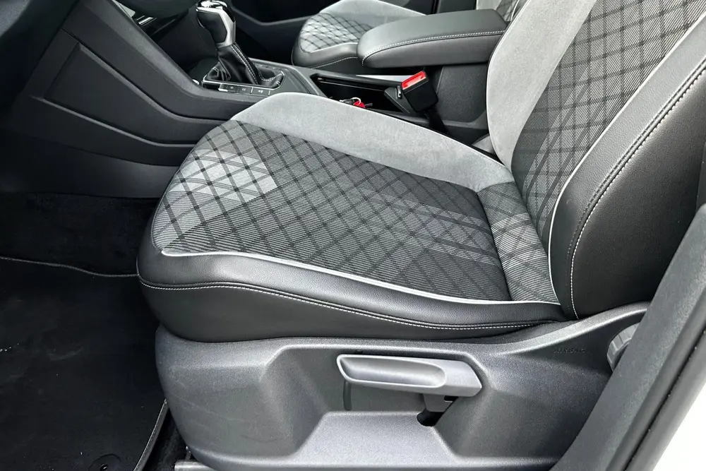 Volkswagen Tiguan 1.4 TSI eHybrid R-Line 245pk PANO TREKHAAK uit 2021, foto 5