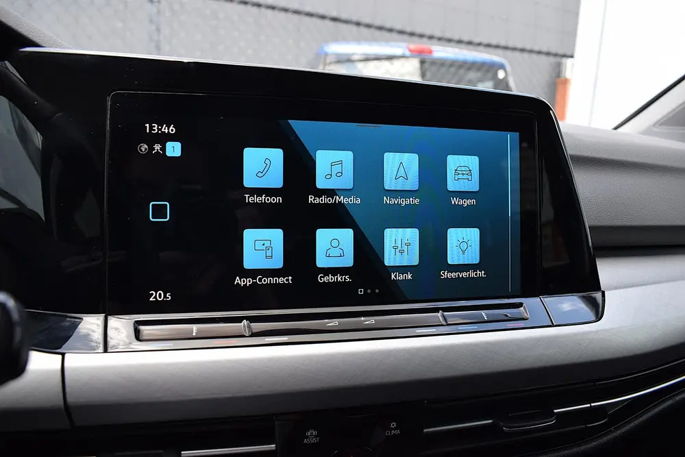 Volkswagen Golf Variant 1.0 TSI Life | Apple CarPlay | LED | uit 2023, foto 19