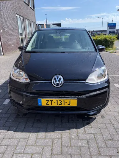 Volkswagen Up! 1.0 60PK 5D BMT 2019 Zwart uit 2019
