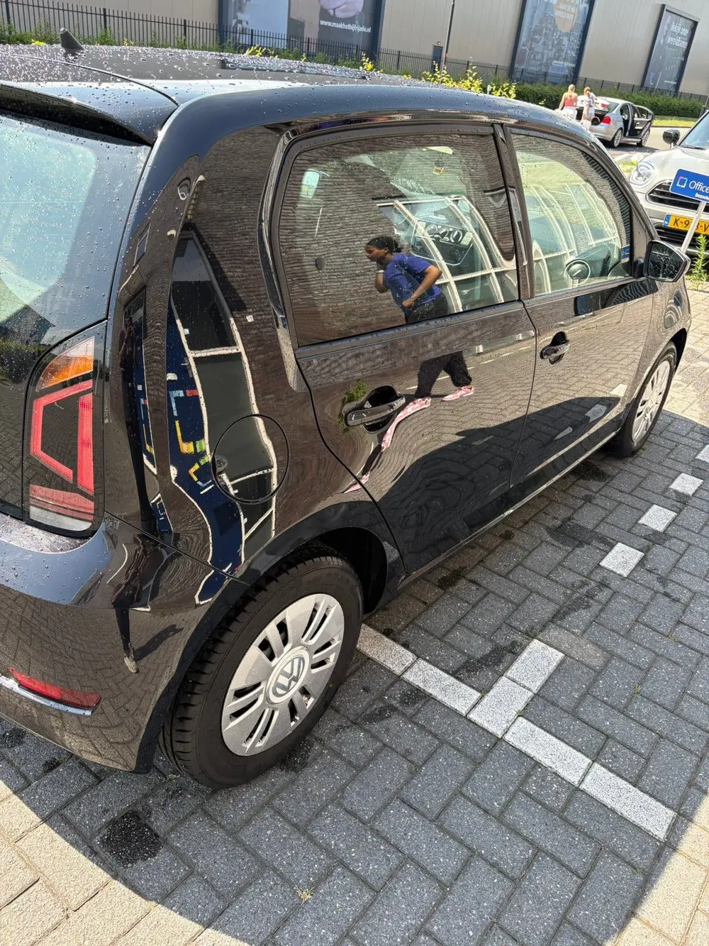 Volkswagen Up! 1.0 60PK 5D BMT 2019 Zwart uit 2019, foto 6