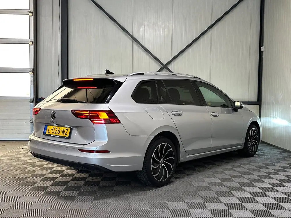 Volkswagen Golf Variant 1.0 TSI | Life Business | Navi | Cam uit 2021, foto 2