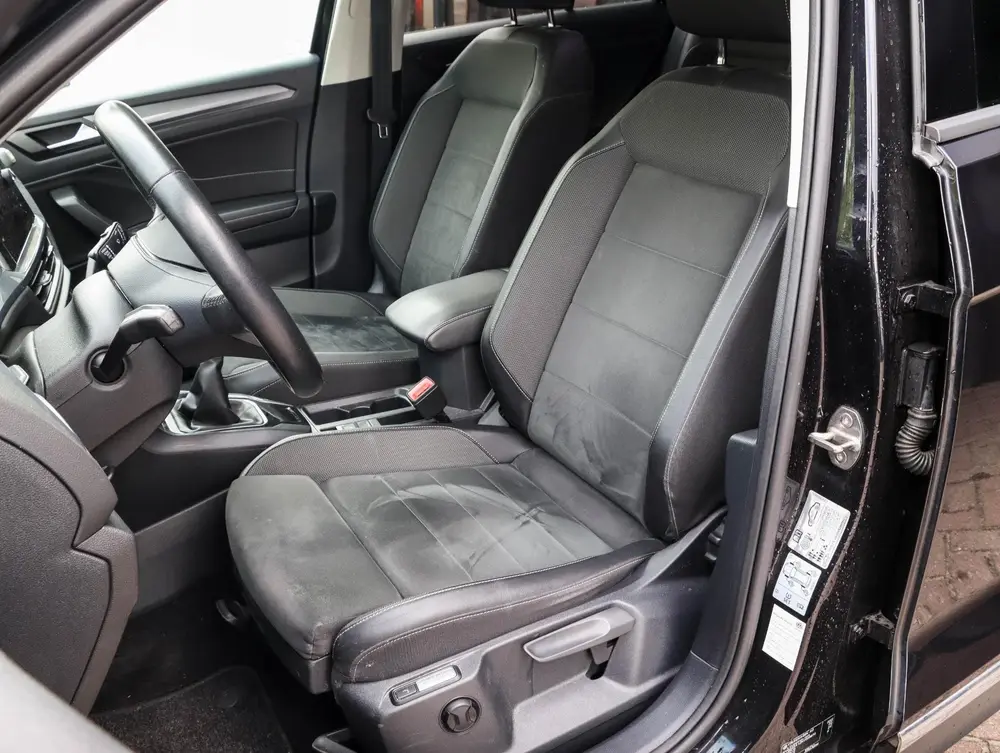 Volkswagen T-Roc 1.0 TSI Style 110PK Alcantara stoelen Camer uit 2022, foto 4