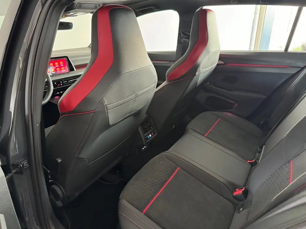 Volkswagen Golf 2.0 TSI GTI Clubsport Pano|H/K|IQ|Camera uit 2023, foto 16