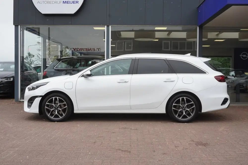 Kia (Pro) Cee D Ceed Sportswagon 1.6 GDI PHEV ExecutiveLine Automaat | V uit 2022, foto 2