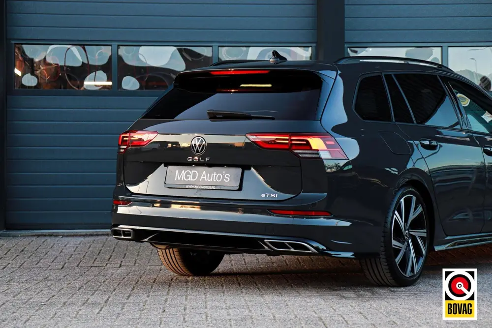 Volkswagen Golf Variant 1.5 eTSI R-Line /LED/IQ-LIGHT/SFEERV uit 2022, foto 5