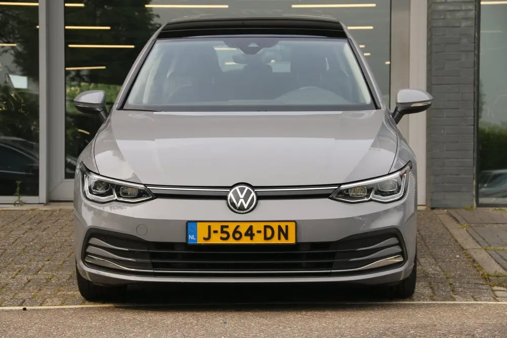 Volkswagen Golf 1.5 eTSI Style PANO-DAK NL-AUTO NAP! uit 2020, foto 2