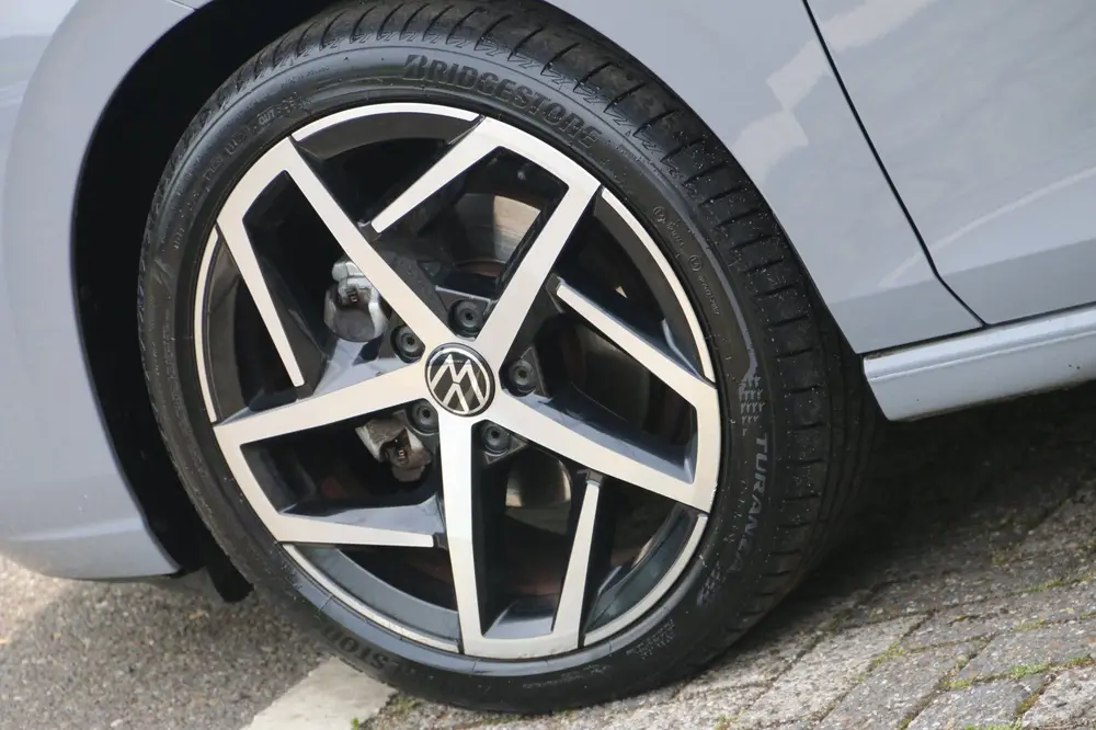 Volkswagen Golf 1.5 eTSI Style PANO-DAK NL-AUTO NAP! uit 2020, foto 4