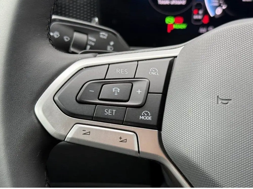 Volkswagen Tiguan 2025 eHybrid 204 pk DSG goal editie uit 2025, foto 12