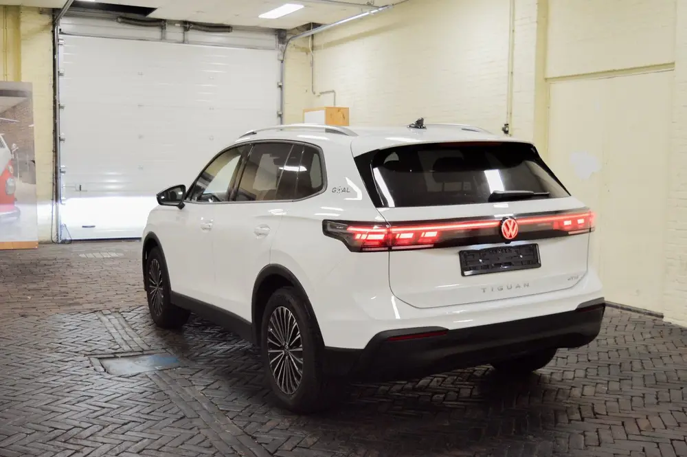 Volkswagen Tiguan 2025 eHybrid 204 pk DSG goal editie uit 2025, foto 3