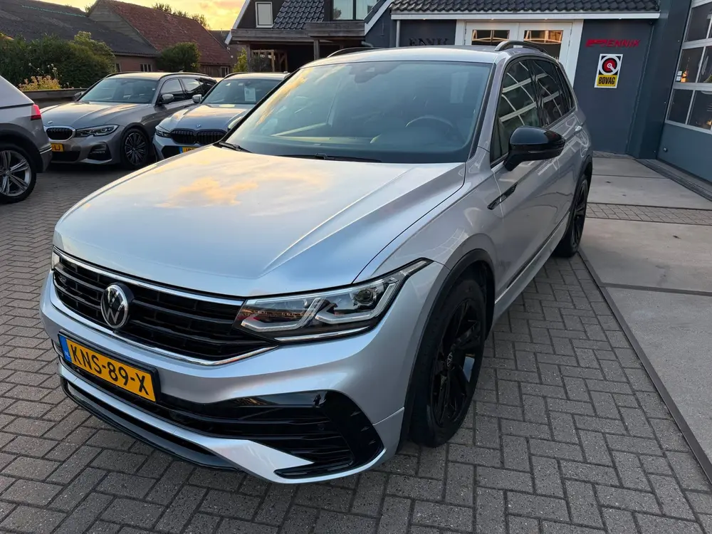 Volkswagen TIGUAN 1.5 TSI R-Line Business+/ ACC / Black Pack uit 2021, foto 14