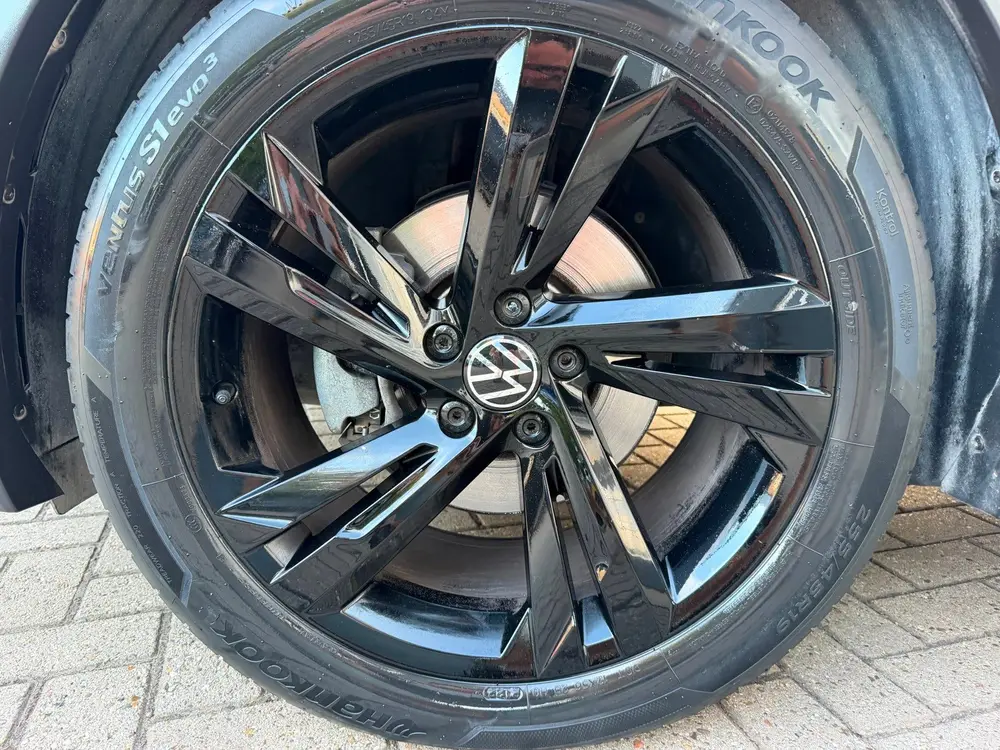 Volkswagen TIGUAN 1.5 TSI R-Line Business+/ ACC / Black Pack uit 2021, foto 17