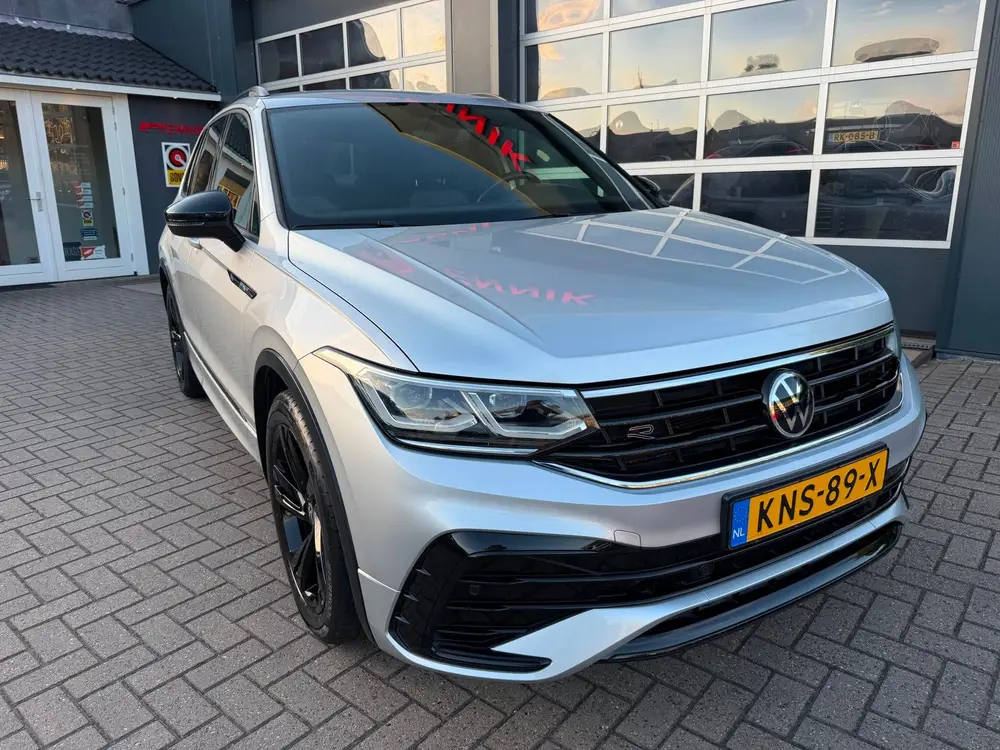 Volkswagen TIGUAN 1.5 TSI R-Line Business+/ ACC / Black Pack uit 2021, foto 3