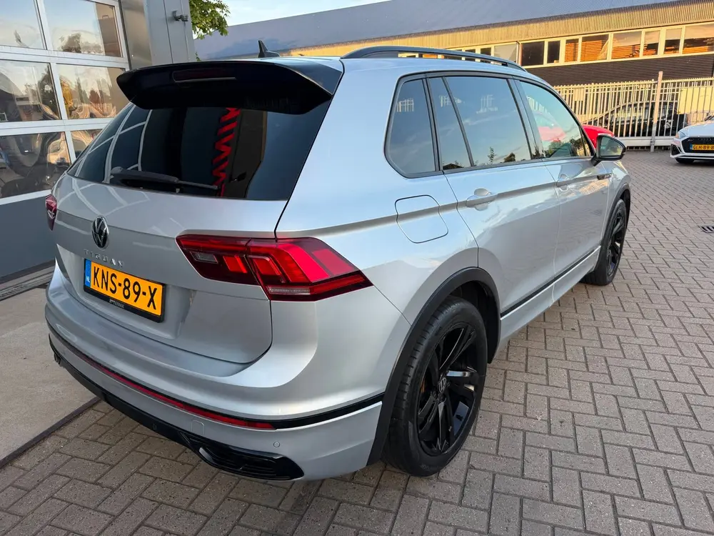 Volkswagen TIGUAN 1.5 TSI R-Line Business+/ ACC / Black Pack uit 2021, foto 9