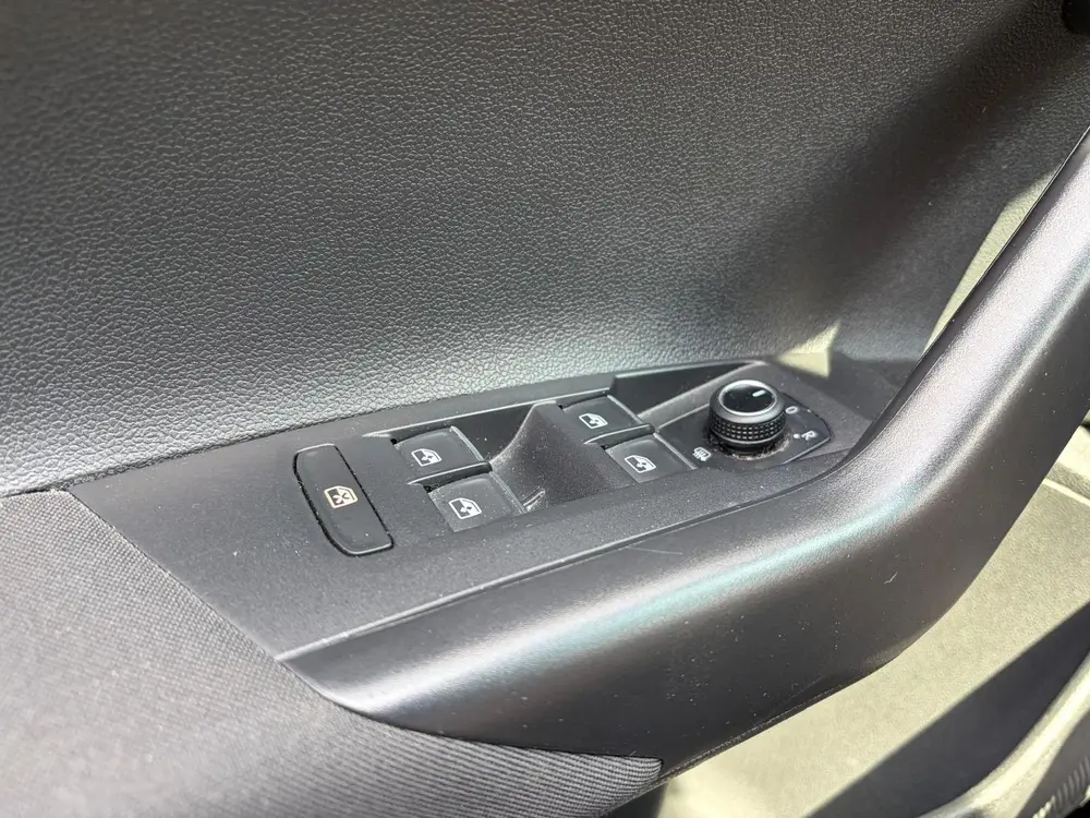 Volkswagen Polo 1.0 TSI Highline 95pk Stoelverwarming AllSea uit 2019, foto 16