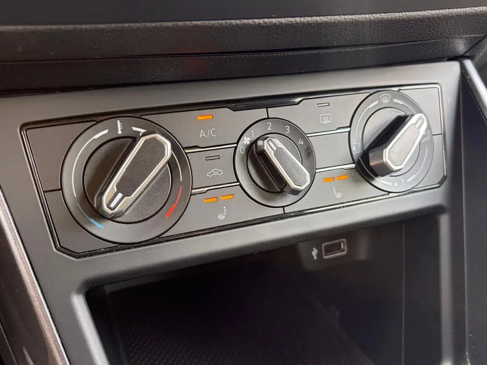 Volkswagen Polo 1.0 TSI Highline 95pk Stoelverwarming AllSea uit 2019, foto 9