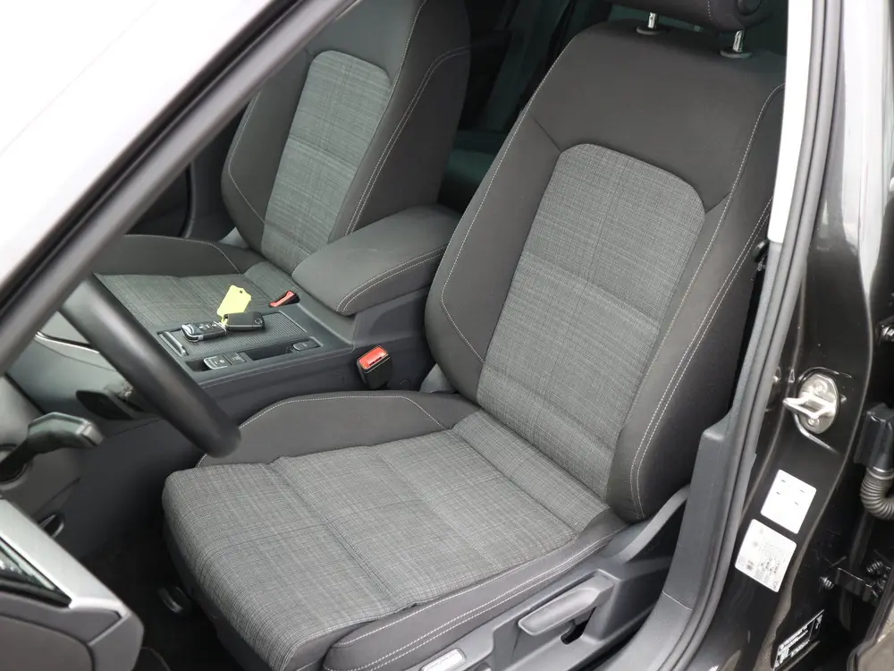 Volkswagen Passat Variant 1.5 TSI Business 7-DSG VIRTUAL NL uit 2022, foto 11