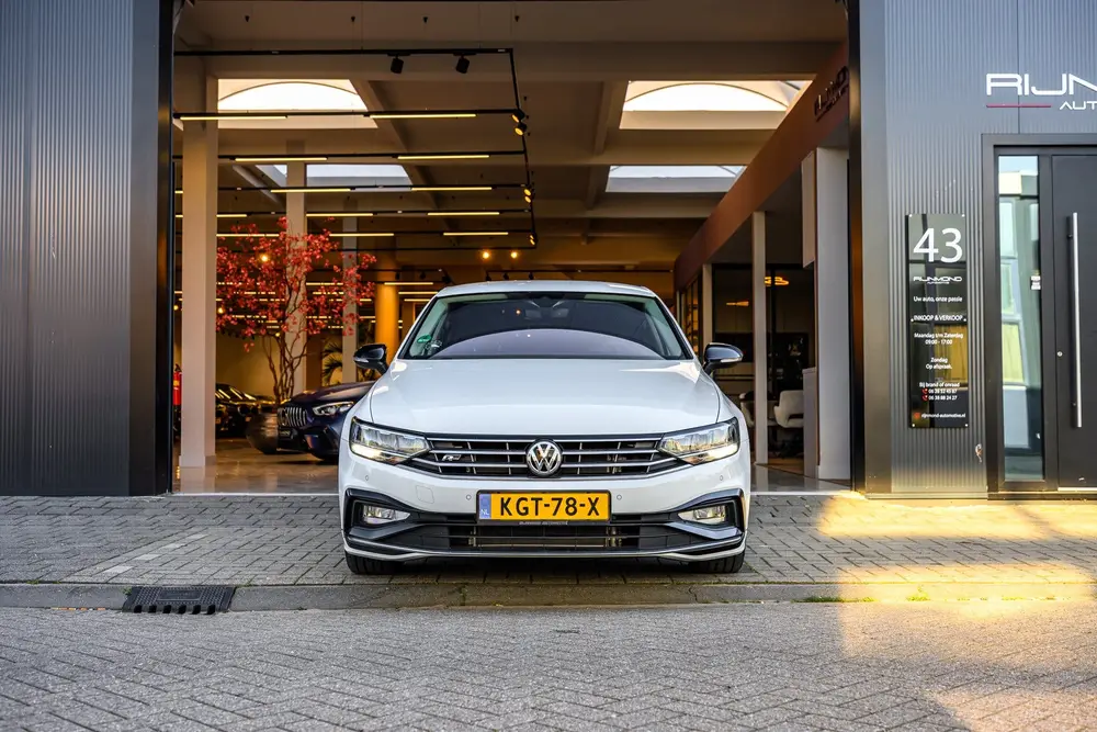 Volkswagen Passat 1.5 TSI R-Line|Camera|Acc|Lane-Assist|Keyl uit 2019, foto 8
