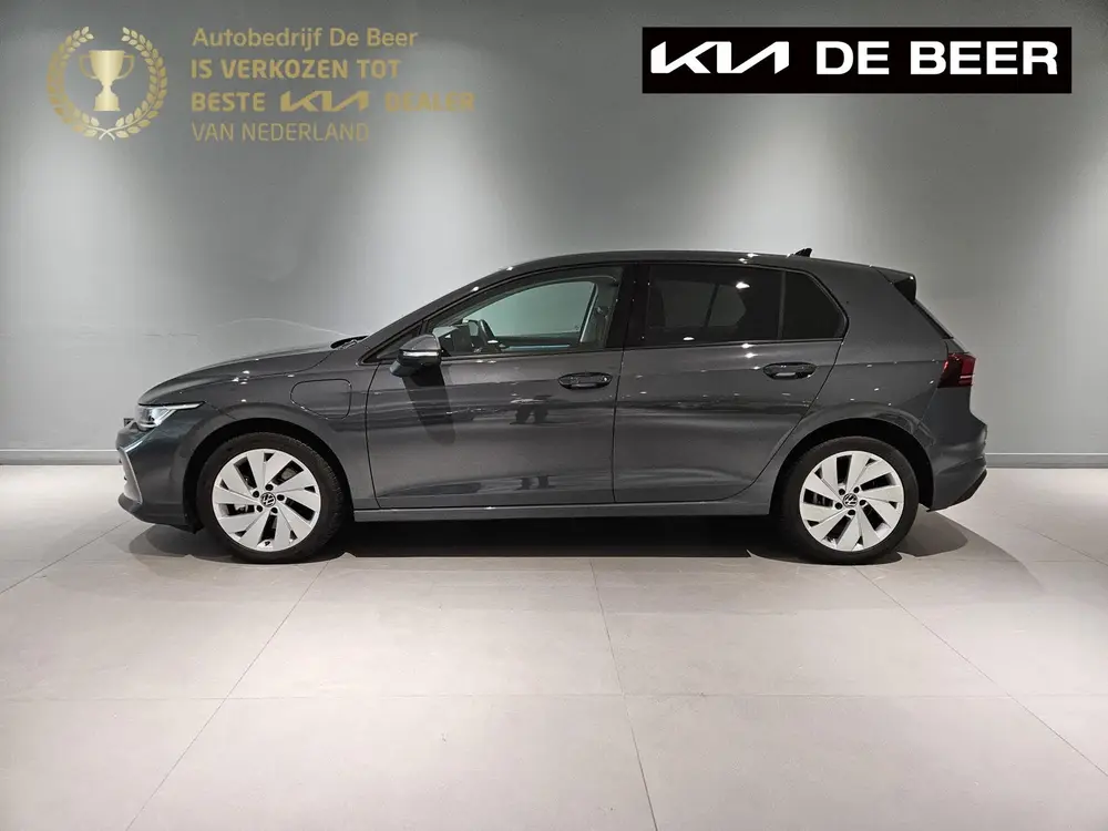 Volkswagen Golf 1.5 eHybrid PHEV 204pk DSG-6 Life Edition uit 2025