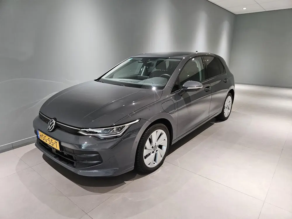 Volkswagen Golf 1.5 eHybrid PHEV 204pk DSG-6 Life Edition uit 2025, foto 2