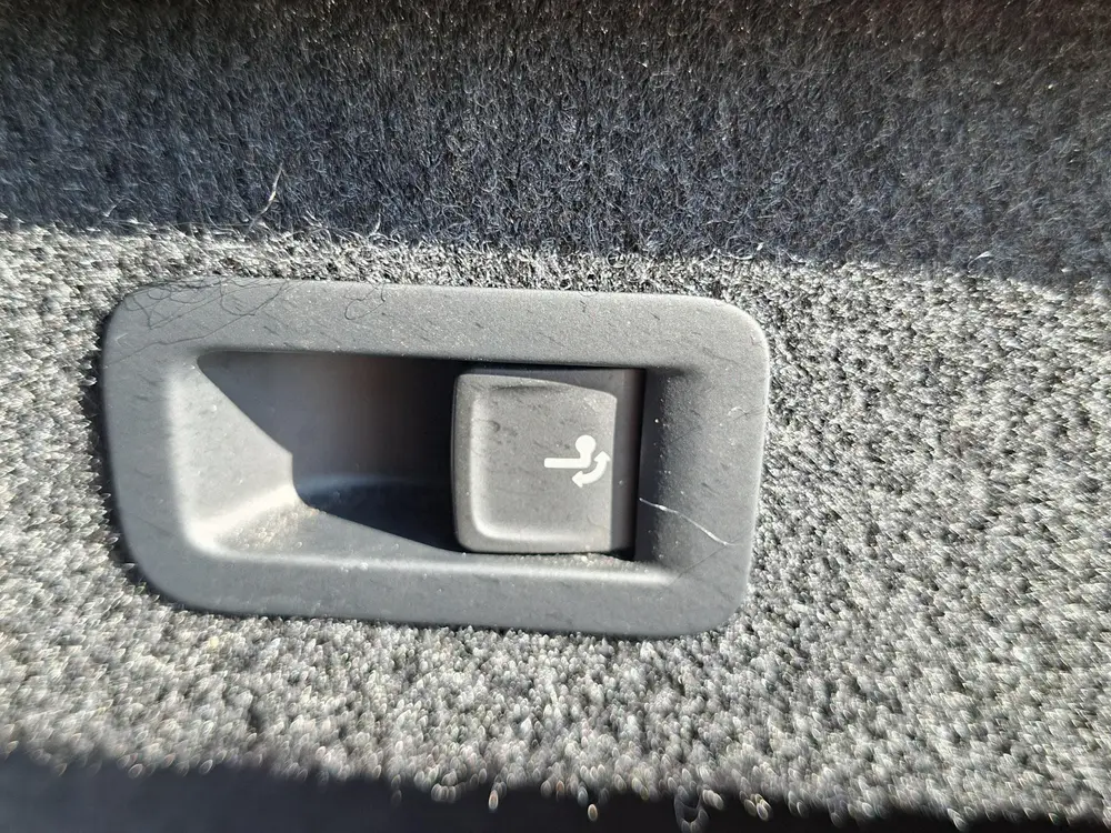 Volkswagen Passat Variant 1.4 TSI PHEV GTE Business panorama uit 2020, foto 16