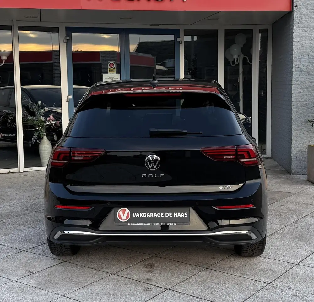 Volkswagen Golf 1.5 eTSI Life Edition uit 2024, foto 6