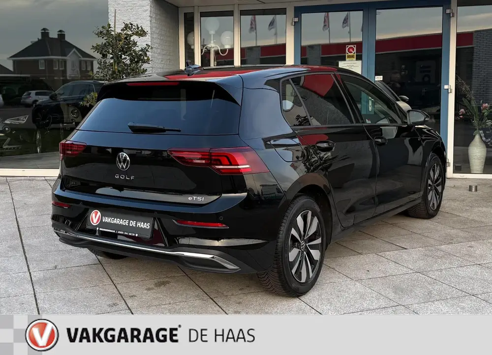 Volkswagen Golf 1.5 eTSI Life Edition uit 2024, foto 7