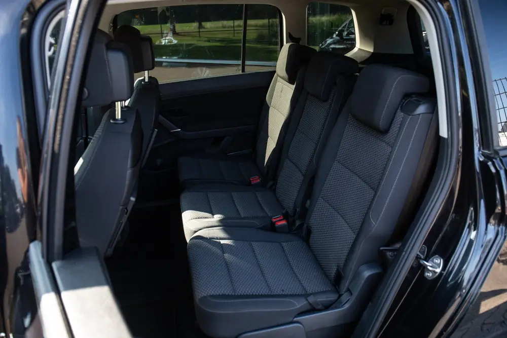 Volkswagen Touran 1.5 TSI Comfortline Business 7p , 7 persoo uit 2024, foto 7