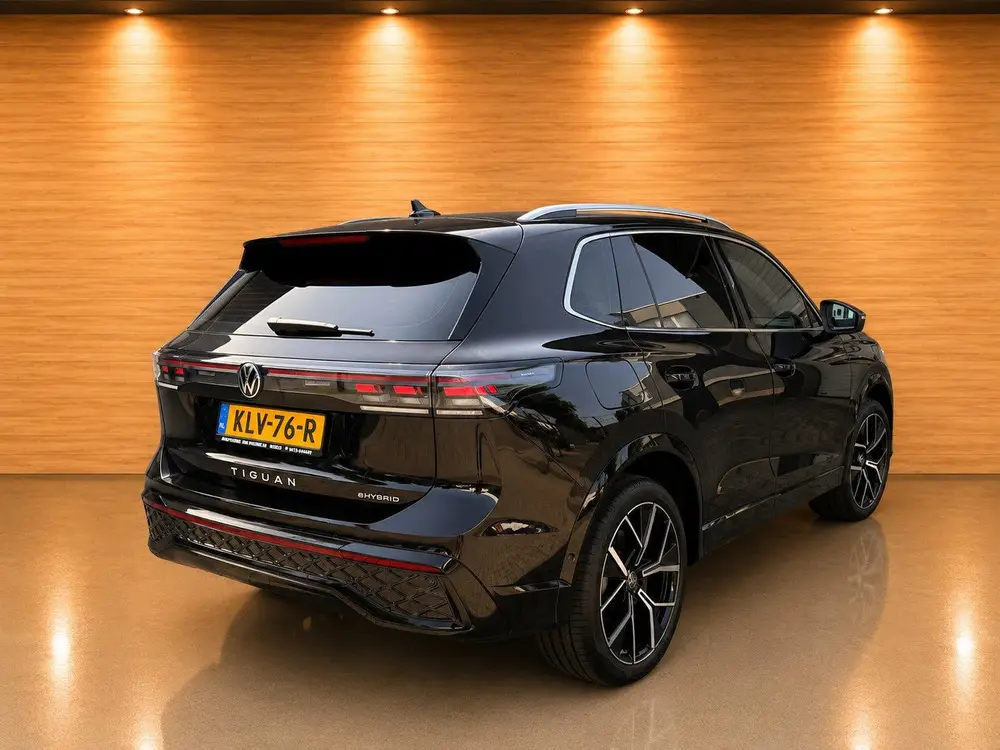 Volkswagen Tiguan 1.5 PLUG-IN R-Line Edition MASSAGE STOELEN uit 2024, foto 5
