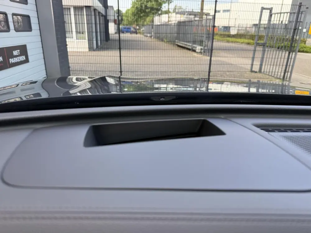 Volkswagen Tiguan 1.5 PLUG-IN R-Line Edition MASSAGE STOELEN uit 2024, foto 6