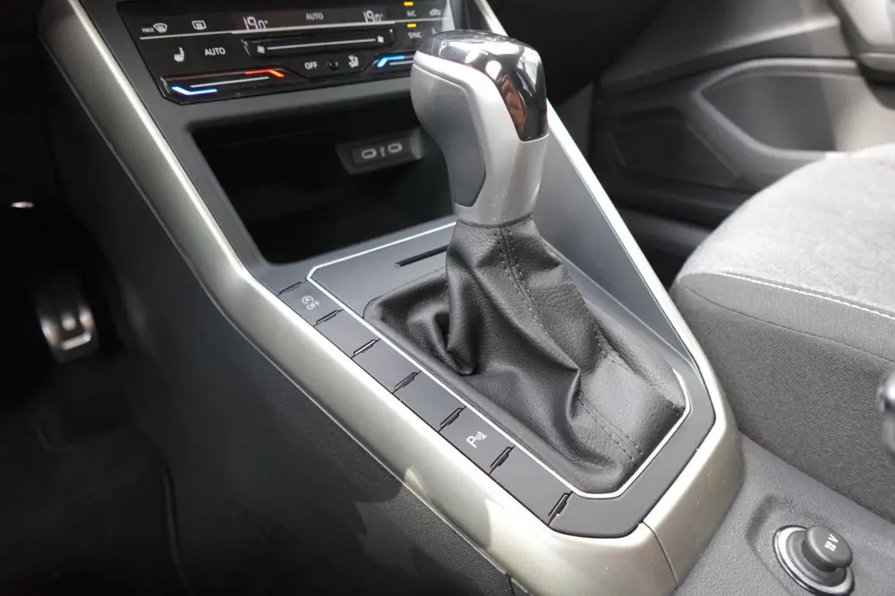 Volkswagen Polo 1.0 TSI Polo ACC PDC CARPLAY uit 2024, foto 13