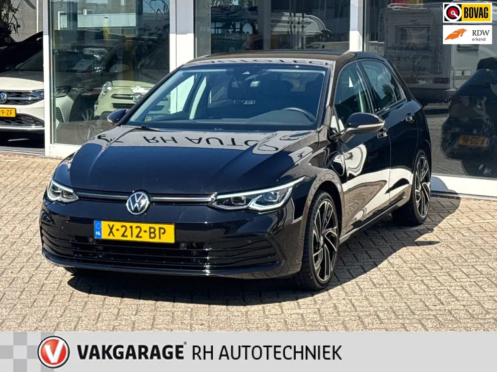 Volkswagen Golf 1.4 eHybrid Style uit 2021