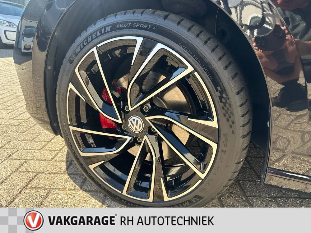 Volkswagen Golf 1.4 eHybrid Style uit 2021, foto 18