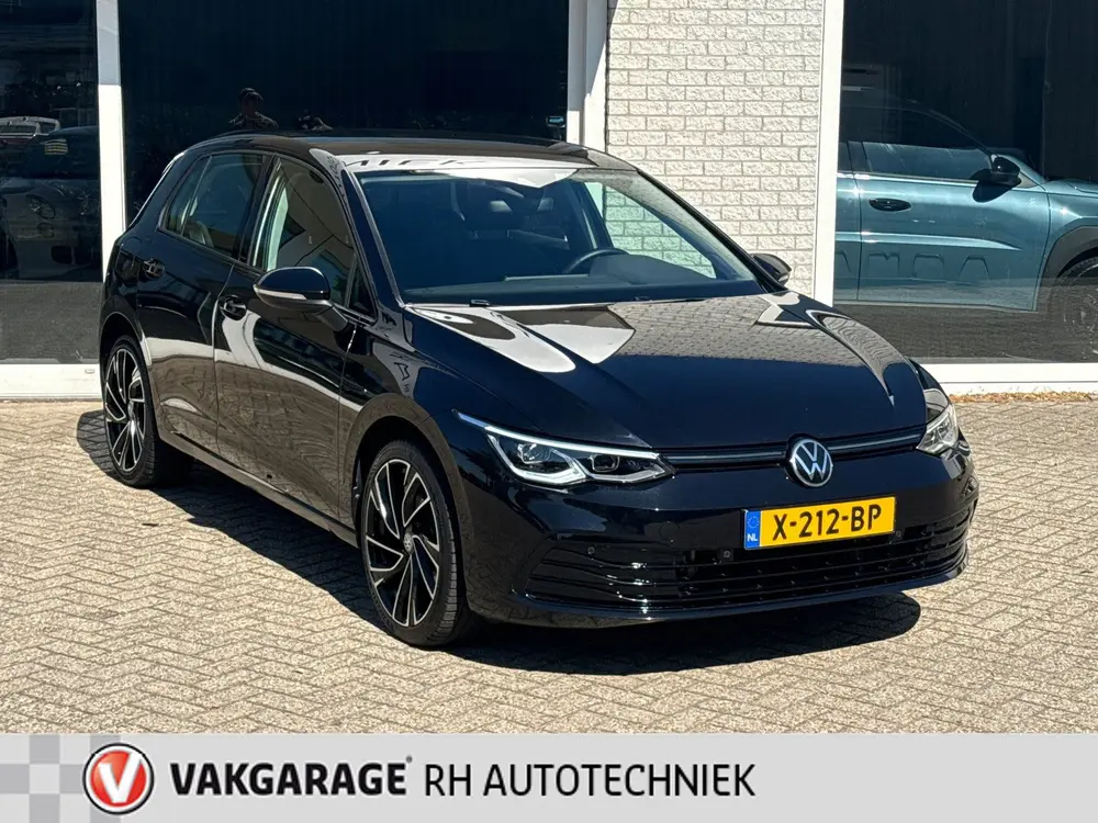Volkswagen Golf 1.4 eHybrid Style uit 2021, foto 2
