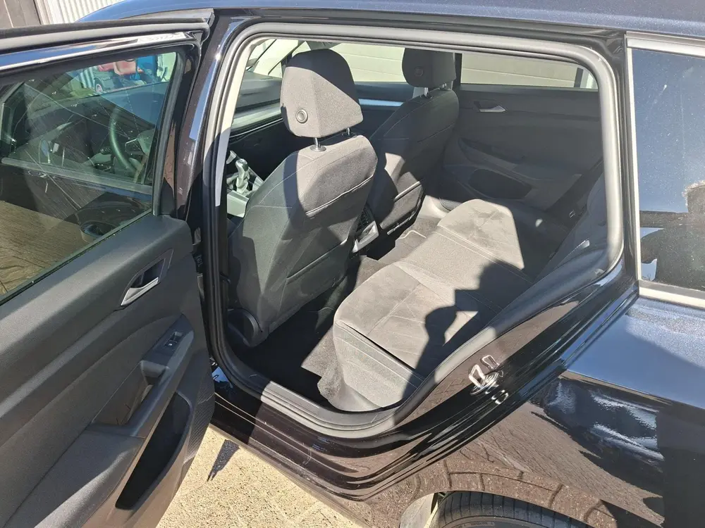 Volkswagen Golf Variant 1.5 TSI Virtual Apple car. Stoelverw uit 2021, foto 16