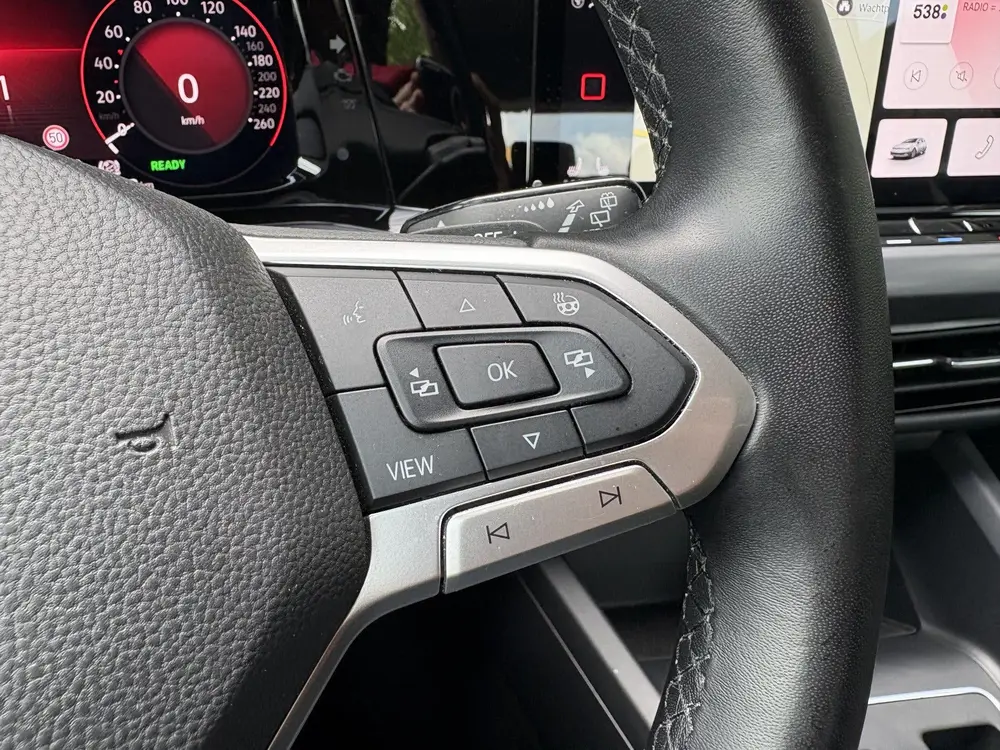 Volkswagen Golf 1.4 eHybrid Style (bj 2022, automaat) uit 2022, foto 10
