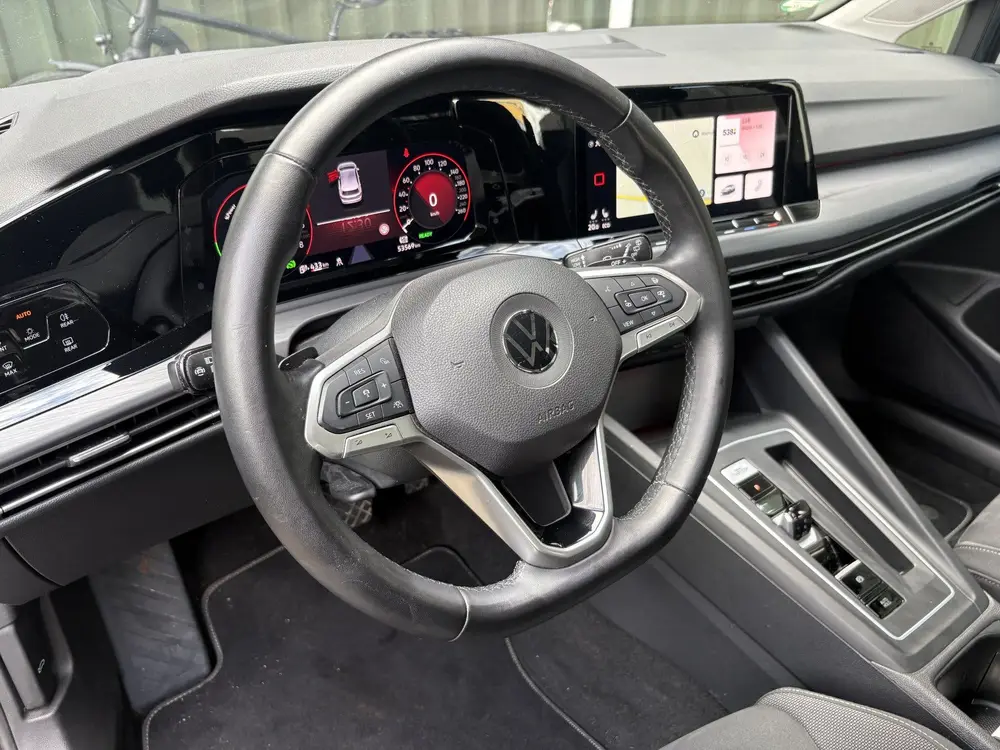 Volkswagen Golf 1.4 eHybrid Style (bj 2022, automaat) uit 2022, foto 4