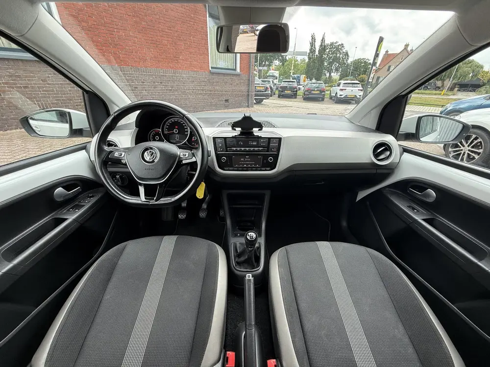 Volkswagen Up! 1.0 BMT high up!. | DAB | CRUISE | BLUETOOTH uit 2019, foto 15