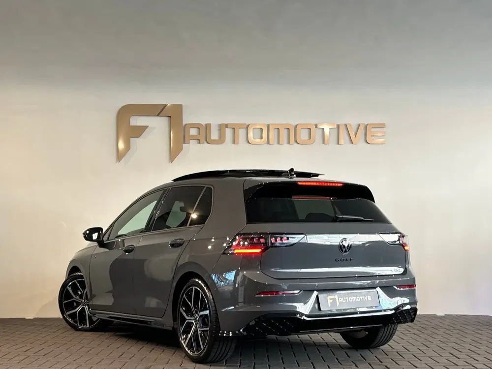 Volkswagen Golf 1.5 eTSI Pano|HuD|Trekhaak|360 Camera|Keyles uit 2025, foto 10