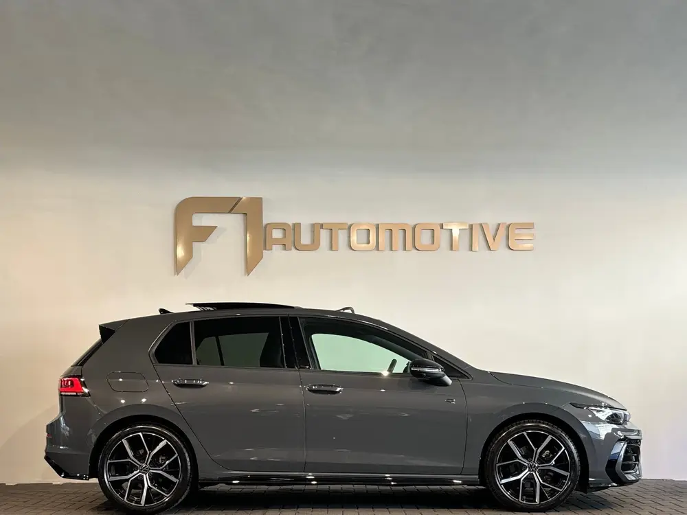 Volkswagen Golf 1.5 eTSI Pano|HuD|Trekhaak|360 Camera|Keyles uit 2025, foto 12