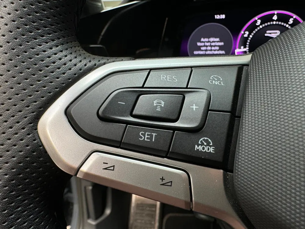 Volkswagen Golf 1.5 eTSI Pano|HuD|Trekhaak|360 Camera|Keyles uit 2025, foto 17