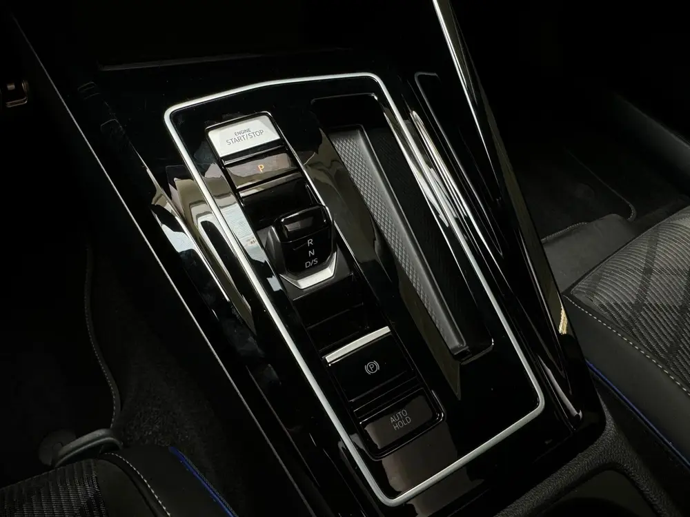 Volkswagen Golf 1.5 eTSI Pano|HuD|Trekhaak|360 Camera|Keyles uit 2025, foto 19