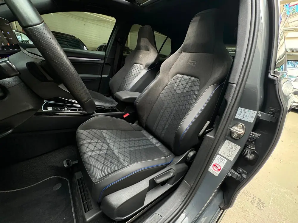 Volkswagen Golf 1.5 eTSI Pano|HuD|Trekhaak|360 Camera|Keyles uit 2025, foto 6