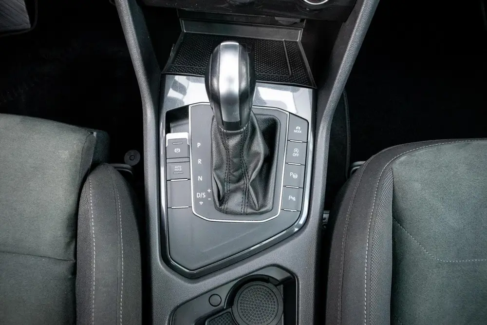 Volkswagen Tiguan 1.5 TSI ACT Highline R-Line|PANO|ADAPT. CR uit 2020, foto 18