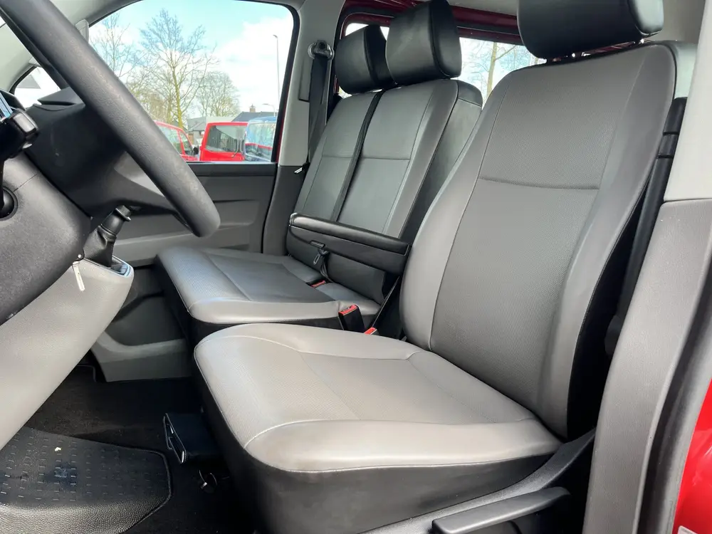 Volkswagen Transporter Kombi 2.0 TDI L1H1 Comfortline 13999E uit 2022, foto 18