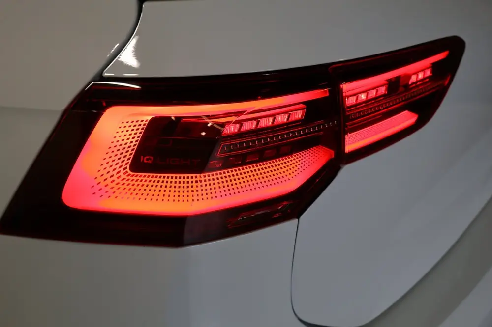 Volkswagen GOLF 2.0 TDI Active |Pano|IQ Light|Stoel verw.|36 uit 2022, foto 11