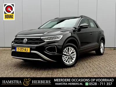 Volkswagen T-Roc 1.0 TSI Life zwart uit 2023