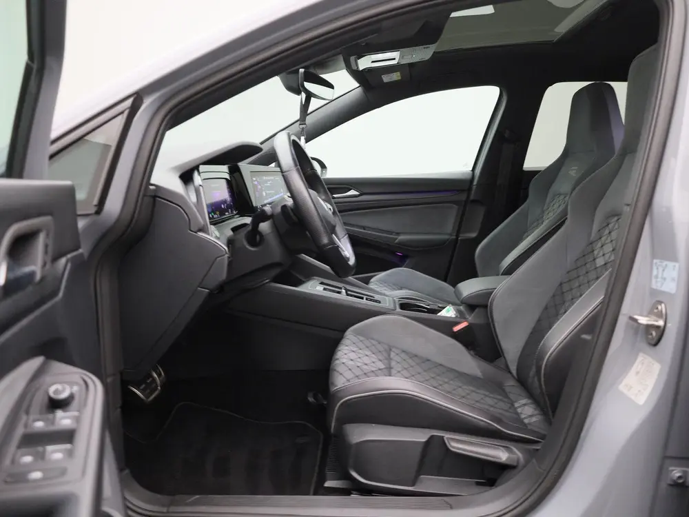 Volkswagen Golf 1.5 eTSI Aut. R-Line | Panoramadak | IQ Ligh uit 2021, foto 12