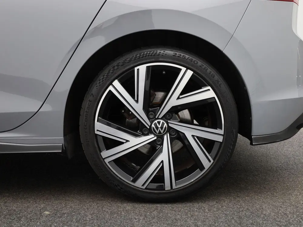 Volkswagen Golf 1.5 eTSI Aut. R-Line | Panoramadak | IQ Ligh uit 2021, foto 14